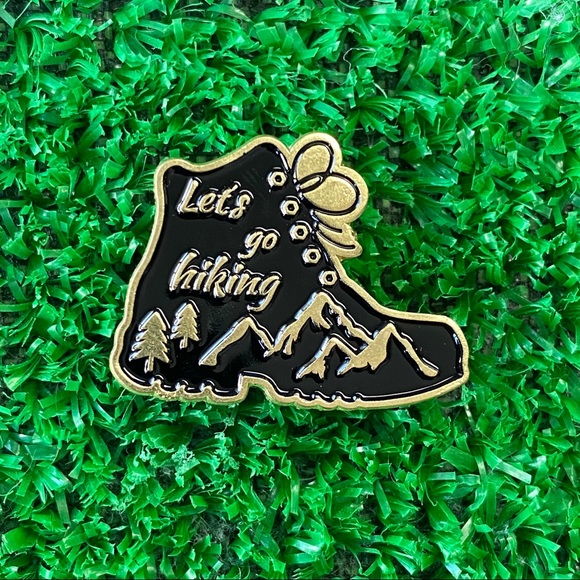 Let’s Go Hiking Boot Enamel Pin/ Brooch Lapel - Picture 6 of 6